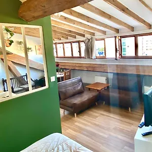 https://sous-les-toits.hotels-rhonealpes.com